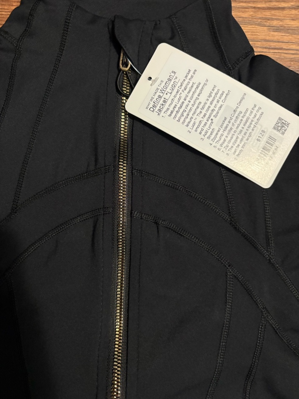 Lulu Define Jacket Luon, Size 6, Color Black, Zipper Gold - Picture 4 of 5